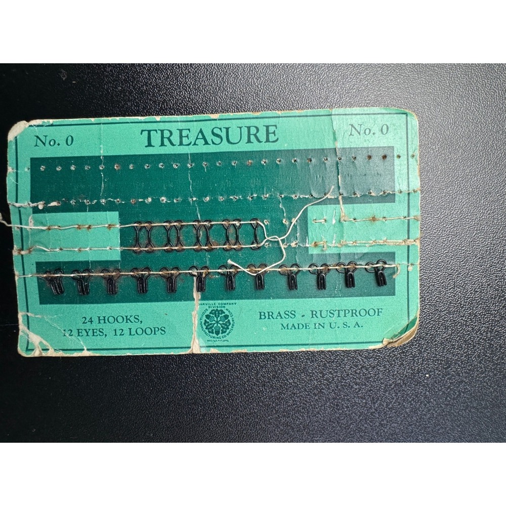 Vintage Treasure‎ Rustproof Brass Hooks Eyes 24 Set Black USA